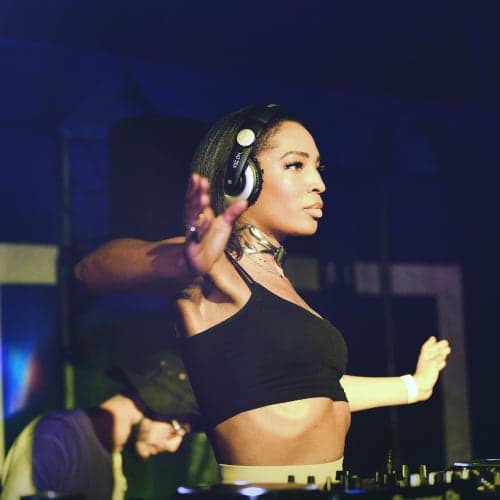 "LA BELLE AFTER" WONDERLAND (PARTIE 2) LIVE (HARD TECHNO/ RAWSTYLE)